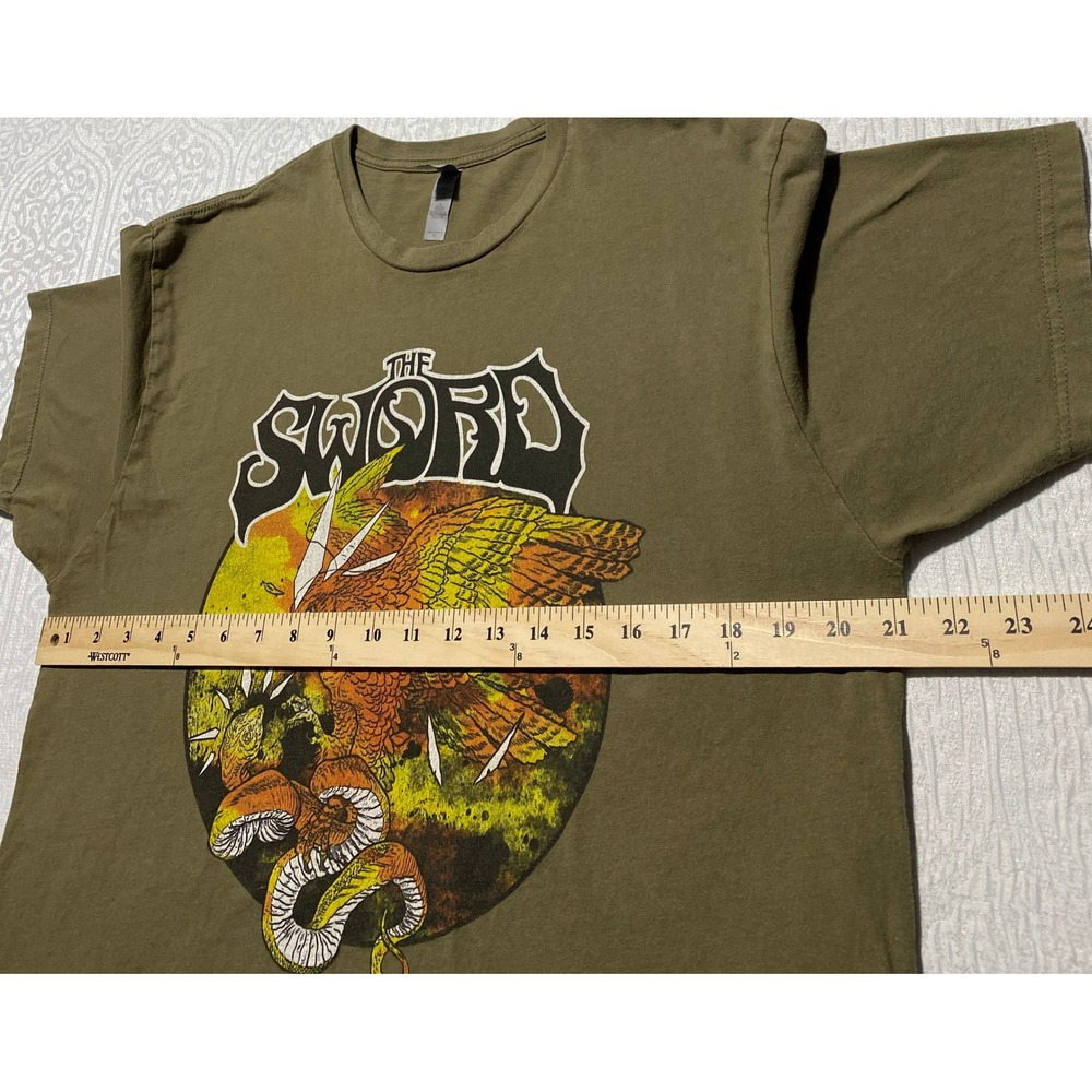 The Sword Band Hawk Serpent Apocryphon Graphic T-Shirt Mens L Olive Heavy Metal - Picture 4 of 6